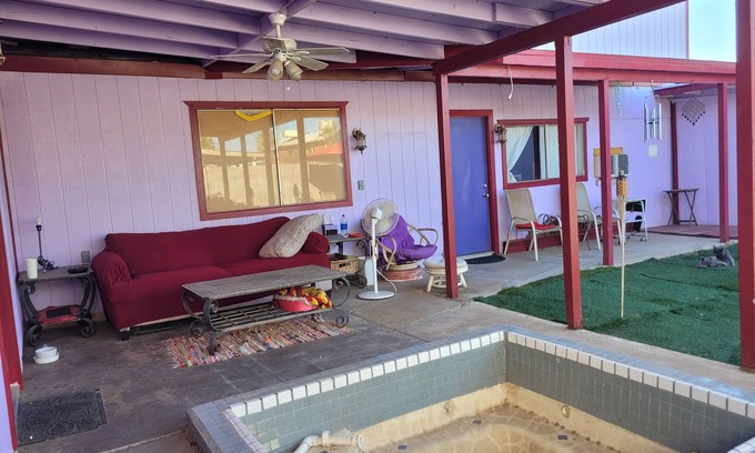 South Mountain Cabaña | Hidden Gem! Adorable Guest House at Mystic Mansion