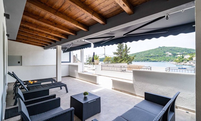 Molunat Casa | Hidden Gem Apartment