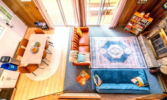 Pocono Pines Cabina | Hidden Gem by Lake Naomi Your Poconos family escape.