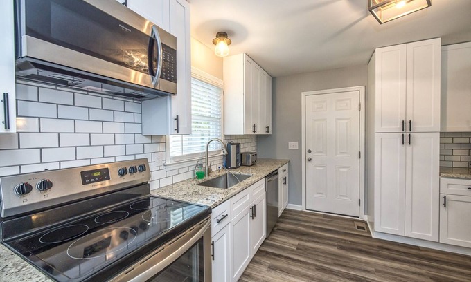 Kirkland Casa | Hidden Gem in Porters Neck with Hot Tub+Fire Pit
