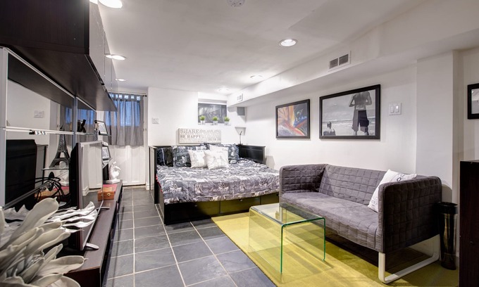 Palmerston Casa | Hidden Gem In Sought-After Little Italy