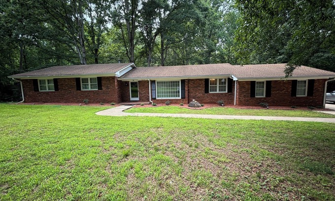 Rutherfordton Casa | Hidden gem in the woods
