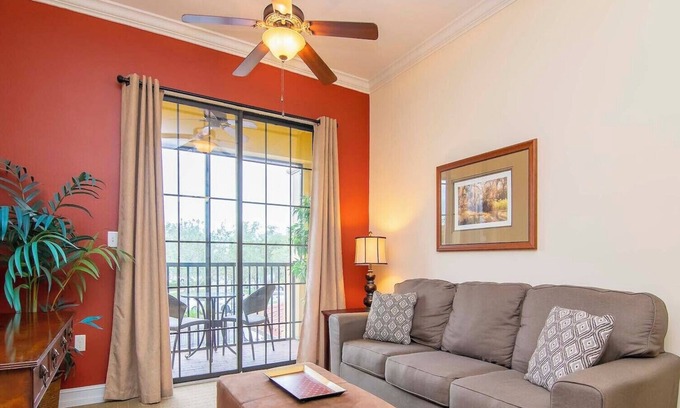 Carrollwood Complejo | Hidden in the Heart of Tampa