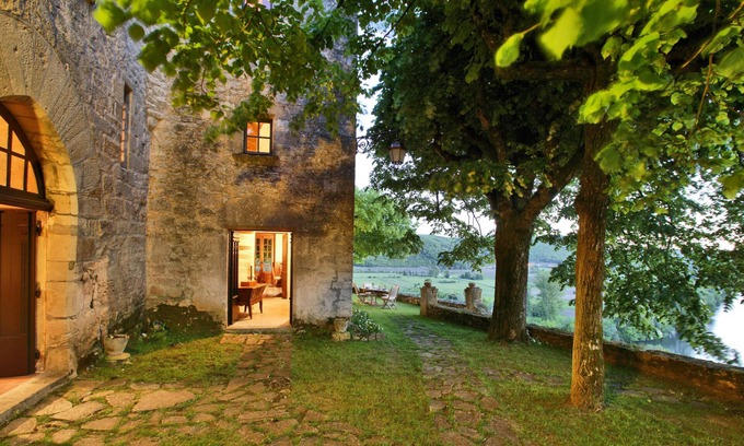 Beynac-et-Cazenac Otro | MANOIR SECRETO, PISCINA CLIMATIZADA Y VISTA MAJESTICA DE LA DORDONA
