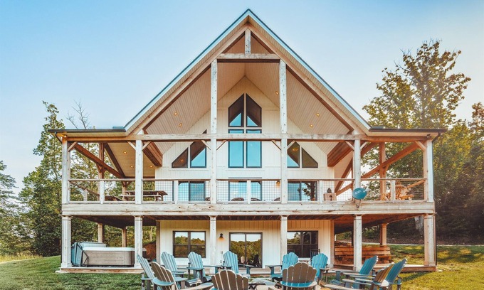 Rockbridge Cabina | Hidden Meadows-Nature Trails,Wi-Fi,Hot Tub,Game Room, 20+ private acres