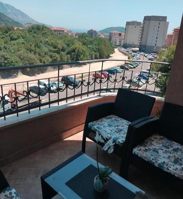 Podmaine Apartamento | Hidden Oasis Apartment in Budva