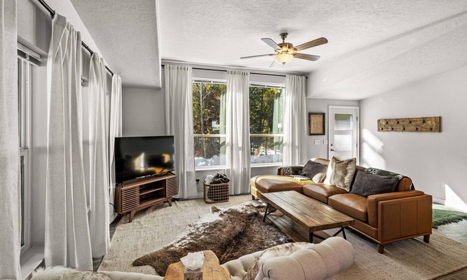 Lazy Acres Casa | Hidden Pines