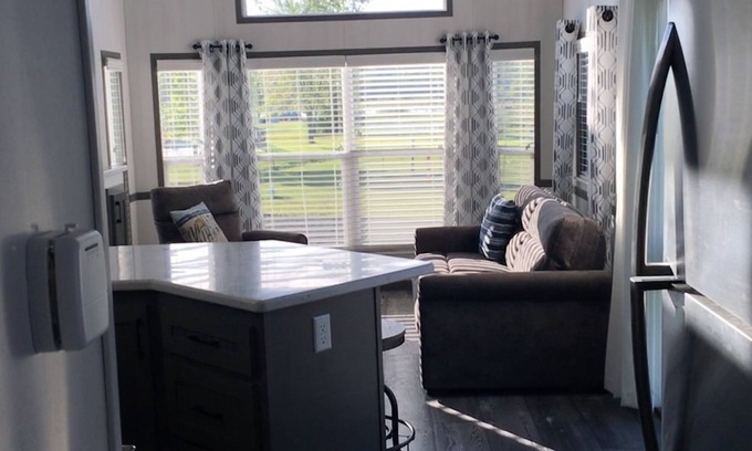 South Haven Casa | Hidden Ponds Getaway