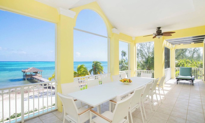 Breakers Casa | Hidden Treasure & Guest House by Grand Cayman Villas