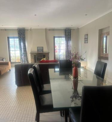 Plumstead Casa | Hidden weaver