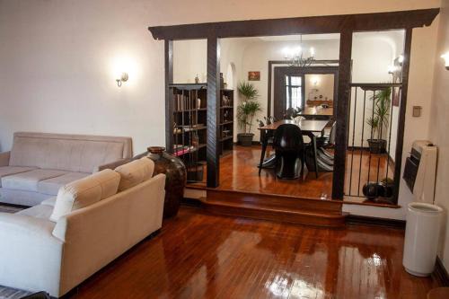 North Hollywood Casa | Hidden Weekend Getaway In Noho