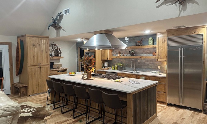 Farmerville Casa | Hideaway Lodge in the Pines, home with coziness, comforts of home