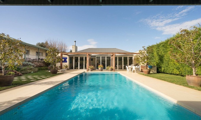 Rye Casa | Hideout in Rye - Luxury resort style holiday home with Pool/Spa & Tennis Court