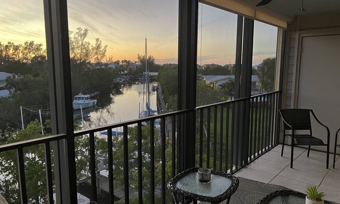 Cortez Condominio | high and dry, no hurricane damage.