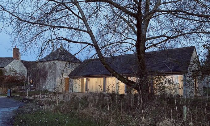 South Leigh Cabaña | High Cogges Farm Holiday Cottages The Granary