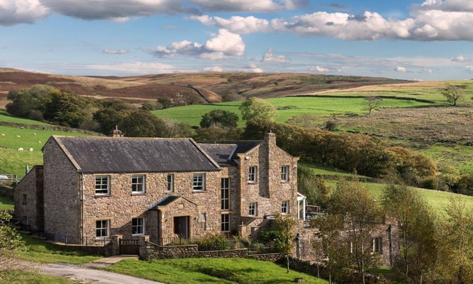 Bretherdale Cabaña | HIGH FELLSIDE HALL, family friendly, with pool in Sedbergh