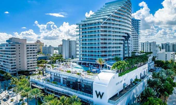Central Beach Apartamento | High Floor Luxury 2BR 2BA, Sleeps 6, Resort Access - Horizon by HomeStakes Stays