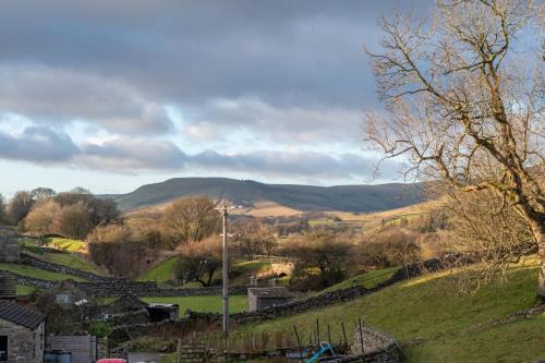 Hawes Casa | High House
