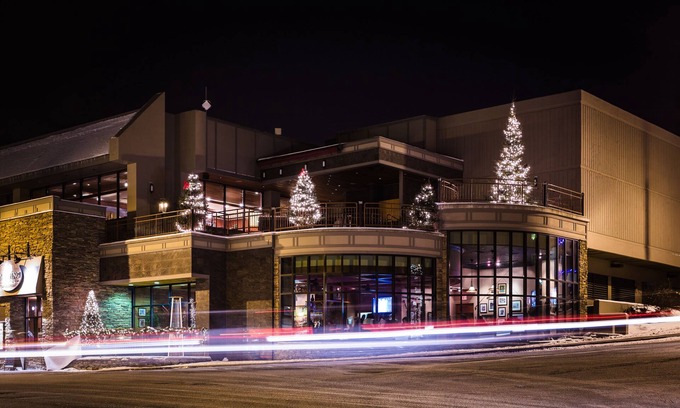 Lake Placid Hotel | High Peaks Resort