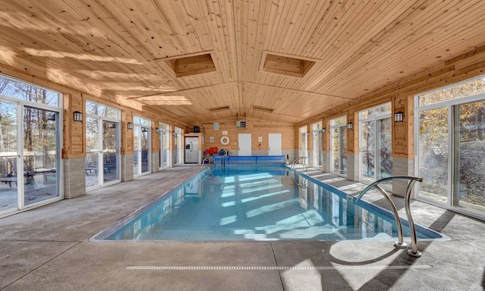 Rockbridge Cabina | High Point Lodge con piscina cubierta de agua salada en las colinas de Hocking