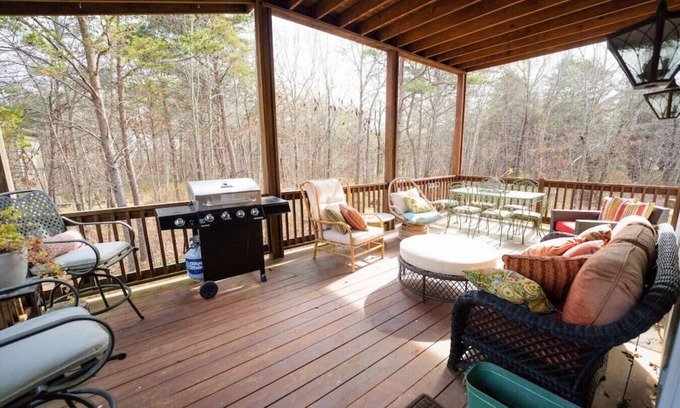 Mentone Casa | High Point Retreat in the Heart of Mentone!