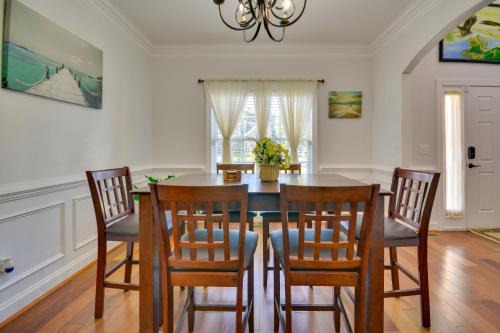 High Point Casa | High Point Vacation Rental with Private Deck!