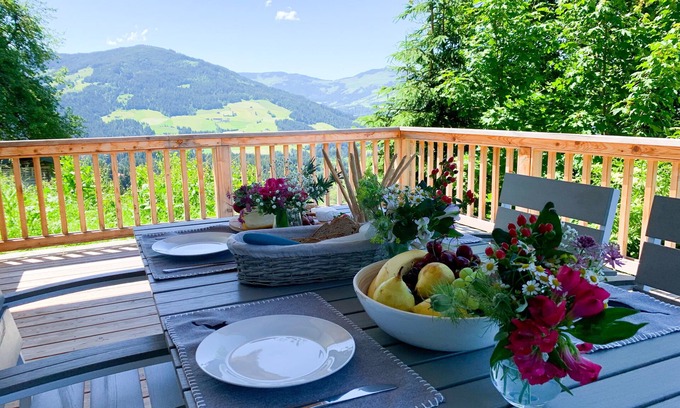 Westendorf Apartamento | Apartamento de alta calidad con sauna privada y vistas impresionantes a la pista de esquí.