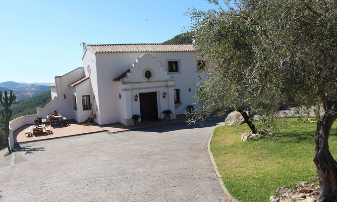 Gaucín Villa | Casa de alta calidad en zona tranquila con piscina grande