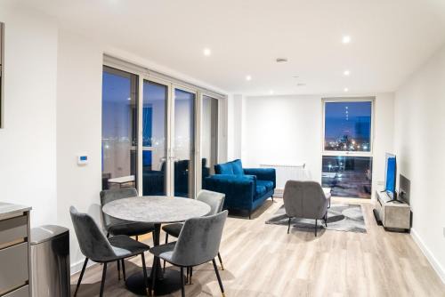 River Apartamento | High Rise 2 Bedroom Apartment in London