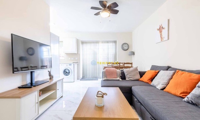 Langley Marish Apartamento | HIGH ST LOCATION/CLOSE 2 HEATHROW - FREE PARKING!