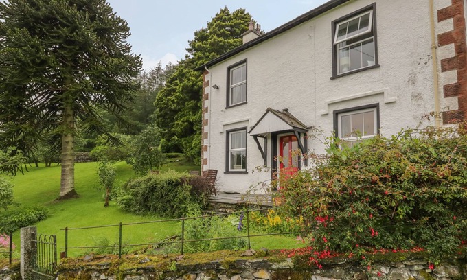 Torver Cabaña | HIGH TORVER HOUSE, pet friendly, luxury holiday cottage in Torver