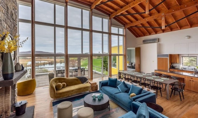 Town of Copake Casa | High View Hill: modern luxury on 45 scenic acres