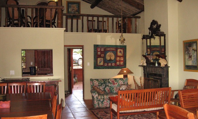 Umzumbe Casa | Highcroft retiro y alojamiento. El lugar perfecto para restaurar la paz interior.