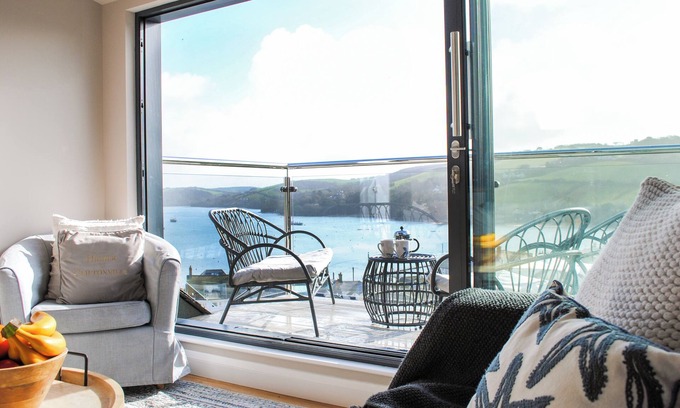 Dorking Casa | Higher Cliftonville