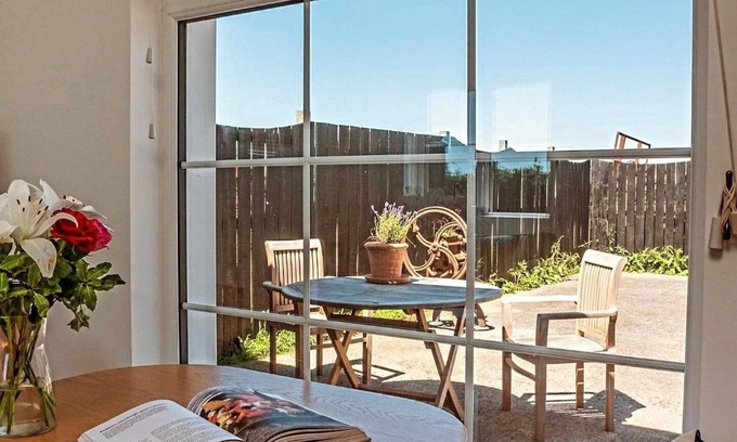 Chillington Cabaña | Higher Stancombe Holiday Cottages
