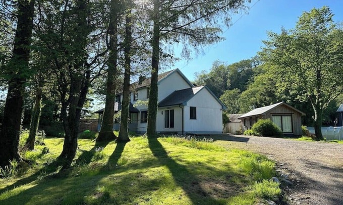 West Laroch Cabaña | Highland Hideaway - fully refurbished 5 bedroom cottage near Glencoe