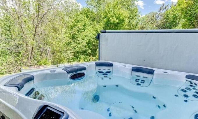Highland Casa | Highland Oasis | New Hot Tub | Hammock | Fire Pit