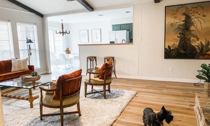 Highland Village Casa | Highland Village, TX. Charming mid-century ranch.