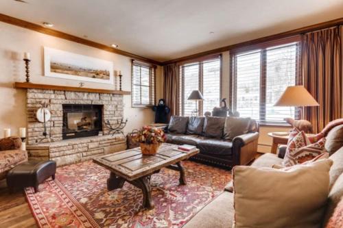 Highlands Townhomes Apartamento | Highlands Slopeside 200 by East West Hospitality