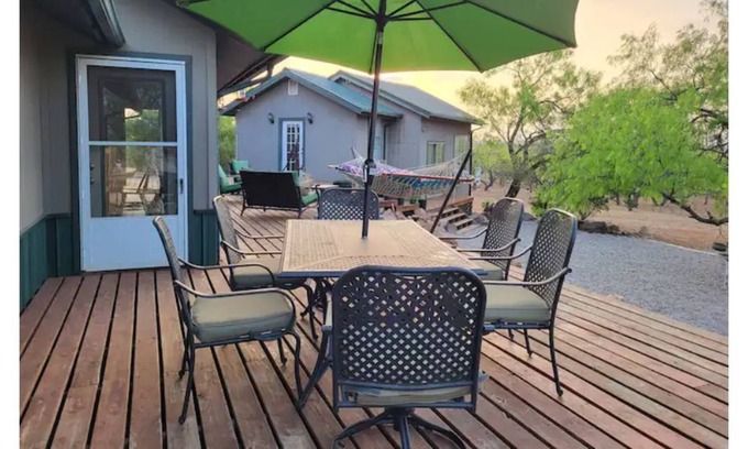 Mason Casa | HightowerHideaway/ Fire pit/Pet and Horse Friendly