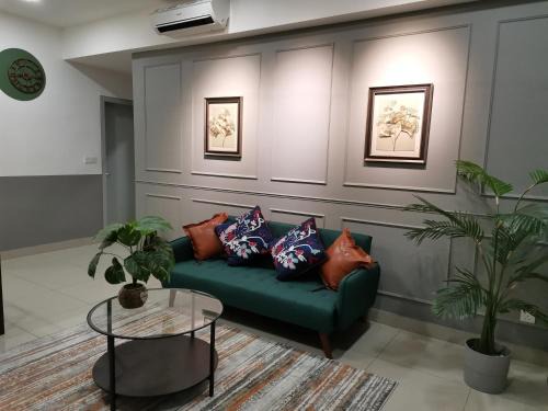 Shah Alam Apartamento | HIJAU Geniehome 2BR1studio Free 99mbps WIFI and Carpark at Utropolis Shah Alam