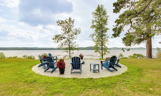 Cushing Casa | Hike, Boat, Hunt & Fish: Lake Alec Home w/Dock!