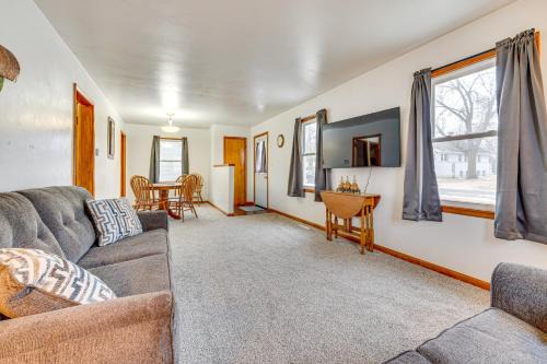 Lake Mills Casa | Hike, Fish and Boat Lake Mills Home with Yard