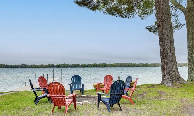 Baldwin Cabaña | Swimmer's Paradise: Lakefront Cottage in Baldwin!