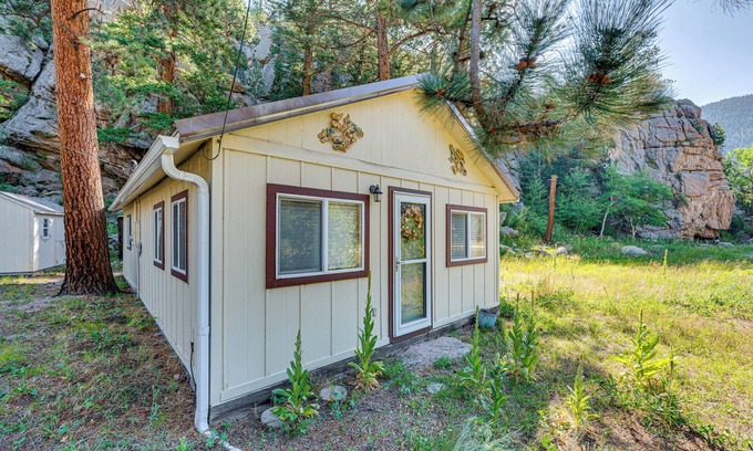 Drake Cabina | Hike, Fish & Relax: Cabin 4 Mi to Lake Estes!