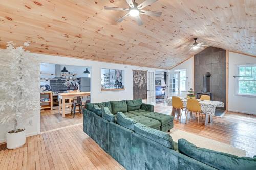 Summit Casa | Hike, Leaf Peep and Ski! Family Getaway in Summit