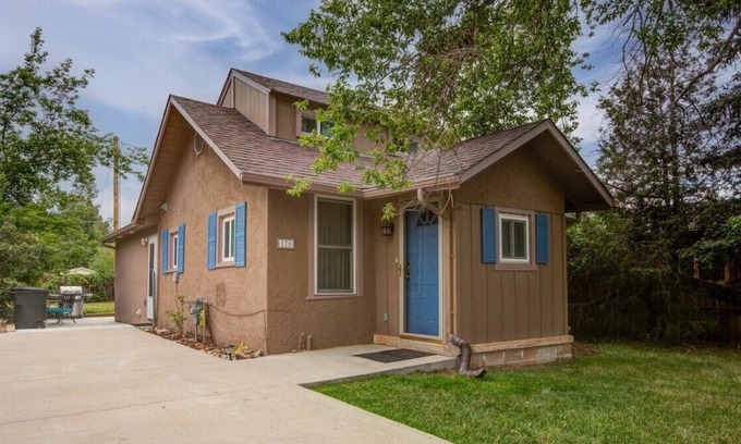 Palmer Lake Casa | Hiker's Hideaway is perfect for your next vacation
