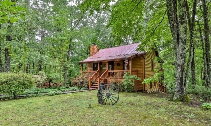 East Ellijay Cabina | Hikers Hideaway | Ellijay, GA