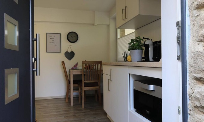 Schleiden Apartamento | Sala de senderismo, ducha, WC, como nuevo - Haus Paulus