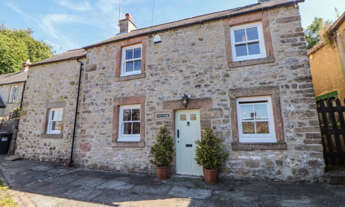 Winster Cabaña | HILL COTTAGE, family friendly, character holiday cottage in Winster